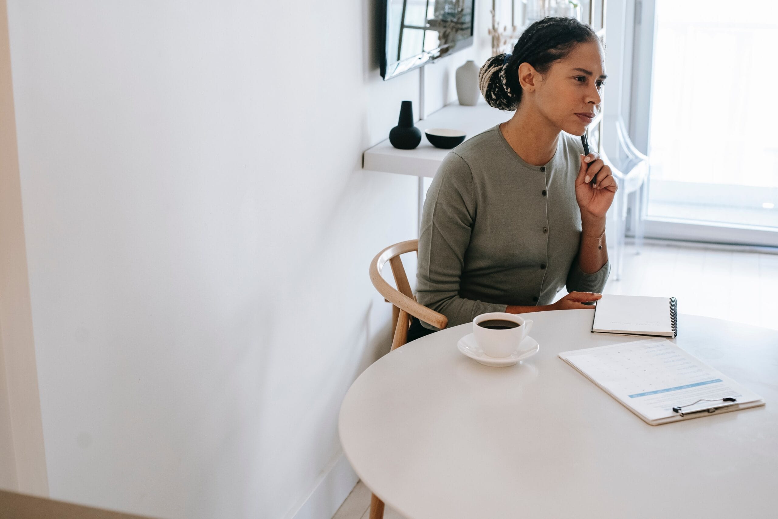How to write a job description to attract top talent.